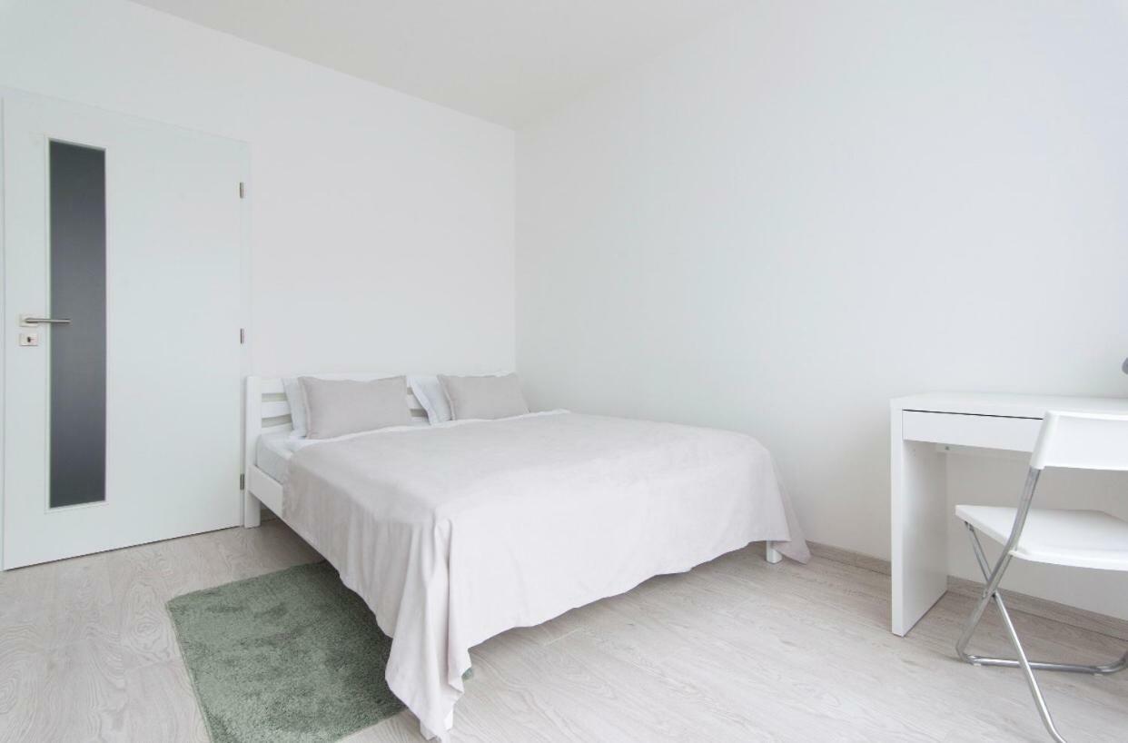 Free Parking In Garage Karolina Plazza, New Cosy With Need Lägenhet *